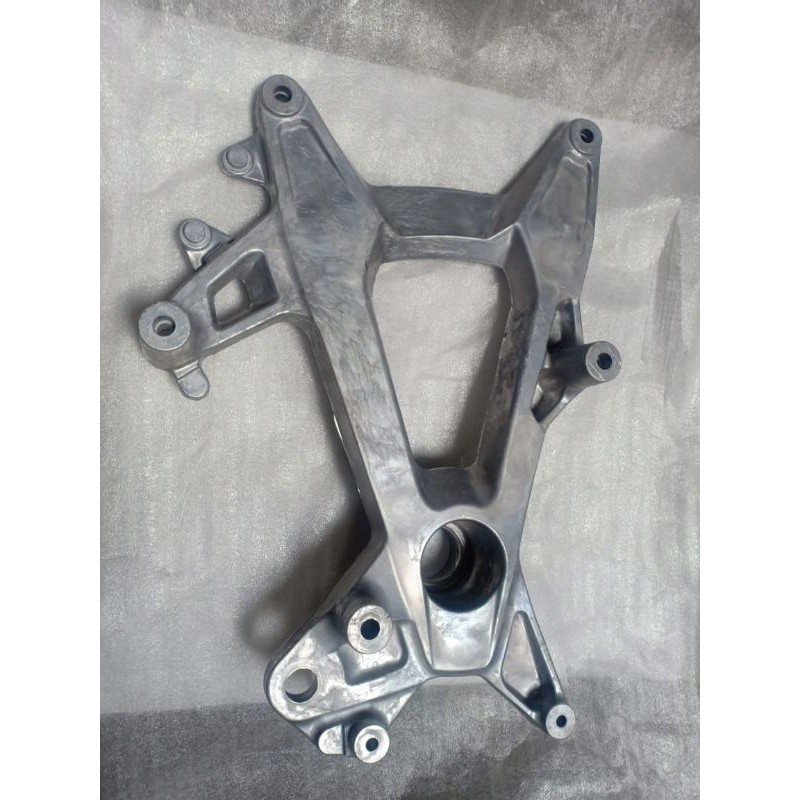 Swing ARM dudukan knalpot Honda ADV 150 asli original