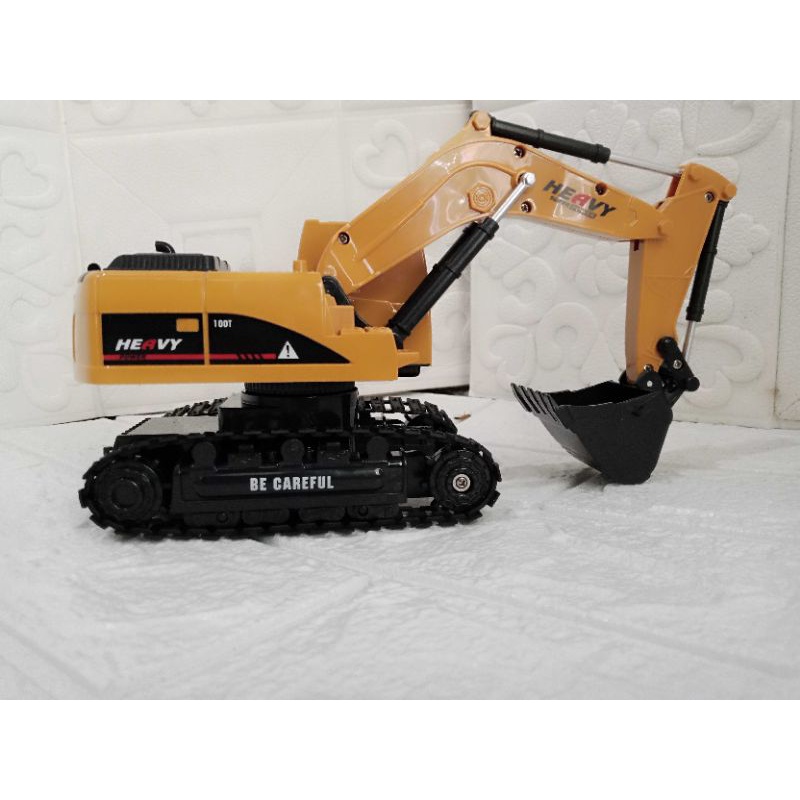 mobil remot (Remote controls) excavator