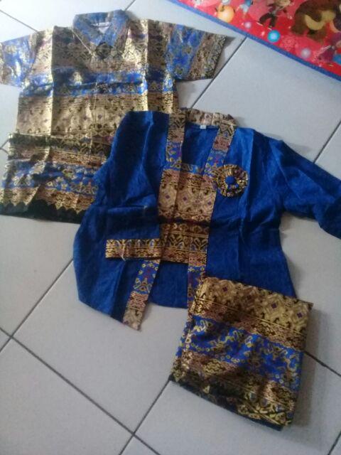 Batik Couple Keluarga R&b Motif Roty,bahan Katun Prada Mix Embos