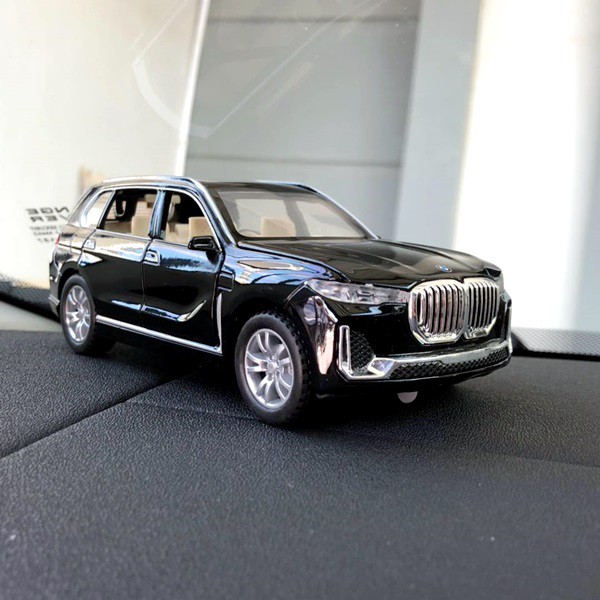 NEW BMW X7 Parfume Pewangi Pengharum Mobil Parfum Pajangan Miniatur Diecast Mobil