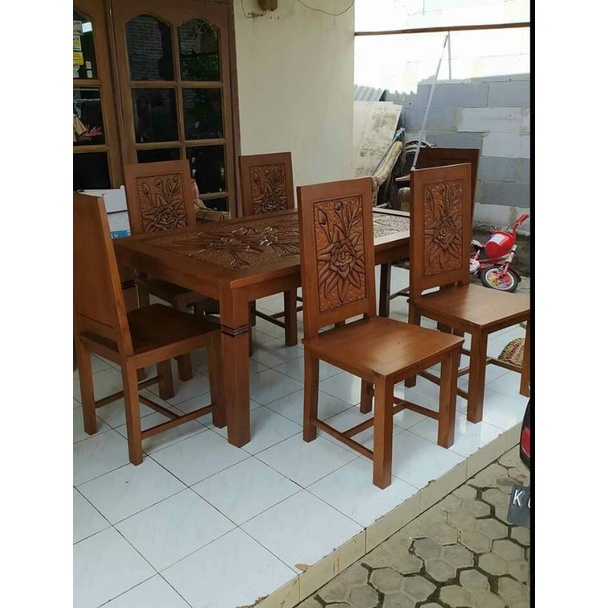 Set meja makan 6 kursi