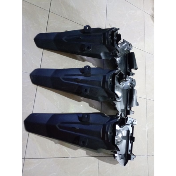 SPAKBOR SLEBOR BELAKANG HONDA BEAT F1 LAMA 2013-2015 ORIGINAL KUMPLIT KARET  K25