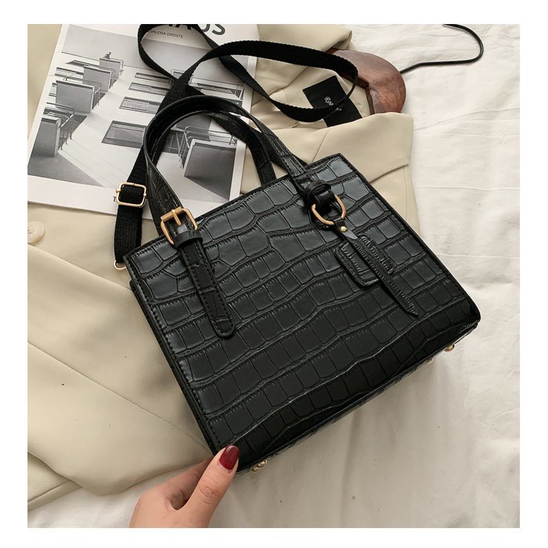 TAS SELEMPANG WANITA IMPORT KULIT CROCO PREMIUM ATHENS TA242B5 HITAM MURAH KOREA PESTA FASHION SLING