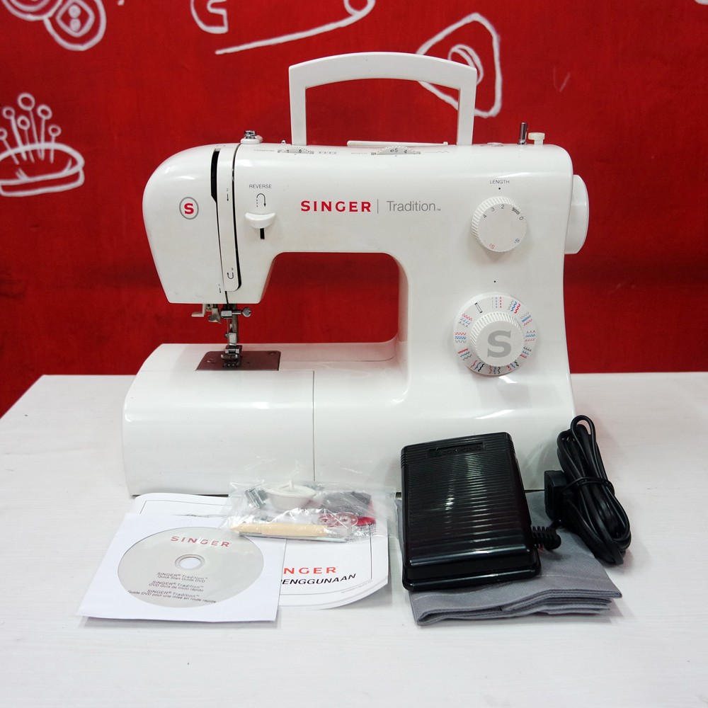 Mesin Jahit Portable Multifungsi SINGER Tradition 2282-7