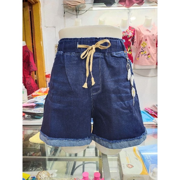 Celana jeans 3/4 wanita import SUPER PREMIUM Good quality.Dijamin bahan sangat bagus