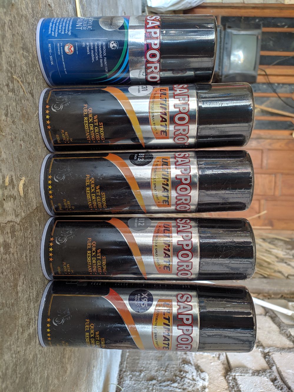 Sapporo Ultimate B13 Black Hitam Kilap Glossy Tahan Bensin 400ml