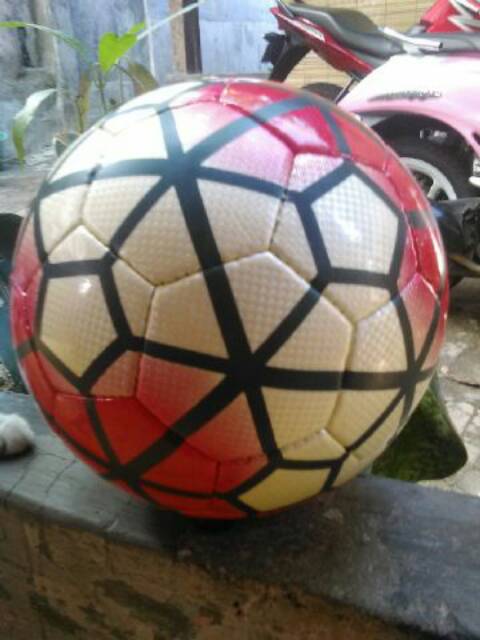 BOLA FUTSAL TIKAR