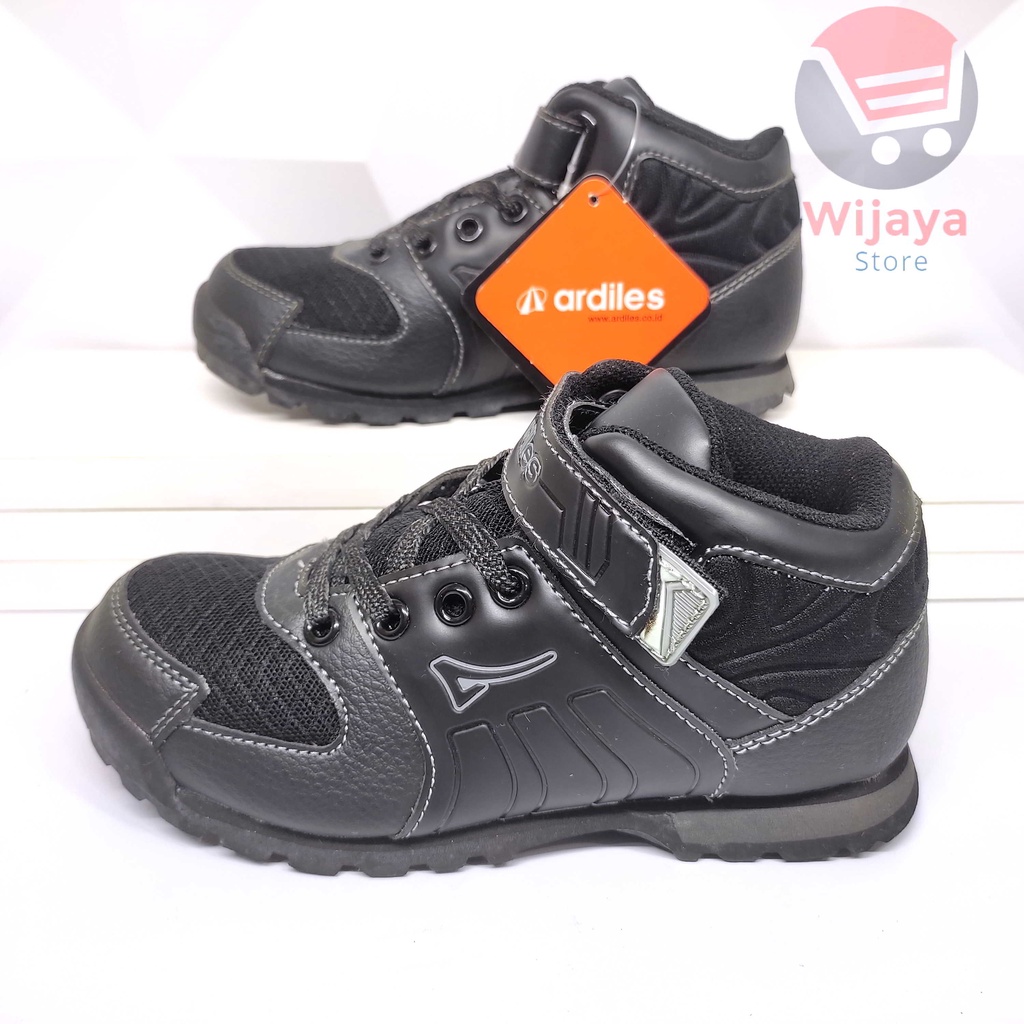 Sepatu Sekolah Ardiles 31-36 Model Boot Anak Hitam Polos dengan Kombinasi Perekat dan Tali yang Trendi RAMPAGE GRAINED BIS ACW BOMSILK