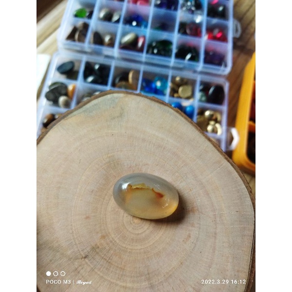 Batu akik combong susup istimewa (n)