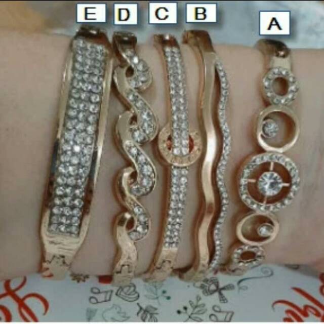 Gelang Korean Silver Emas Putih Berlian Imitasi