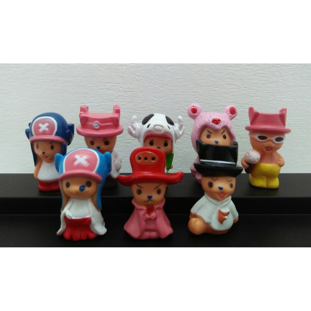 Pajangan/tempat pensil/hiasan kue Figure Chopper One Piece