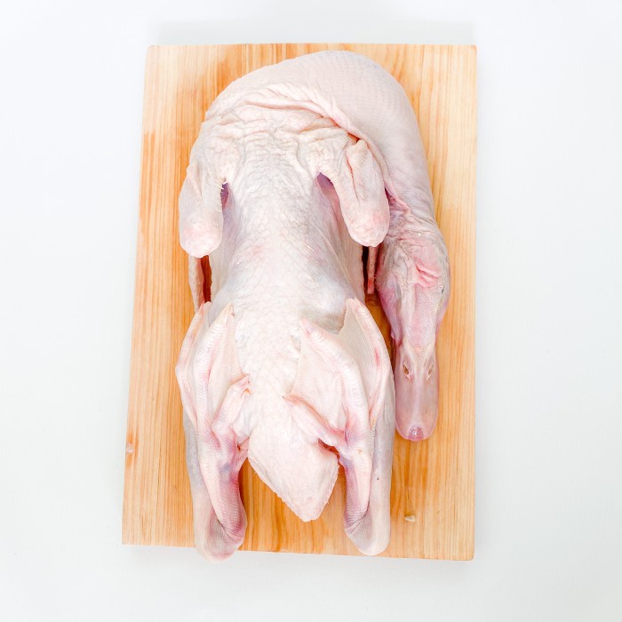 

Bebek Peking Frozen Ukuran 1.1 Kg