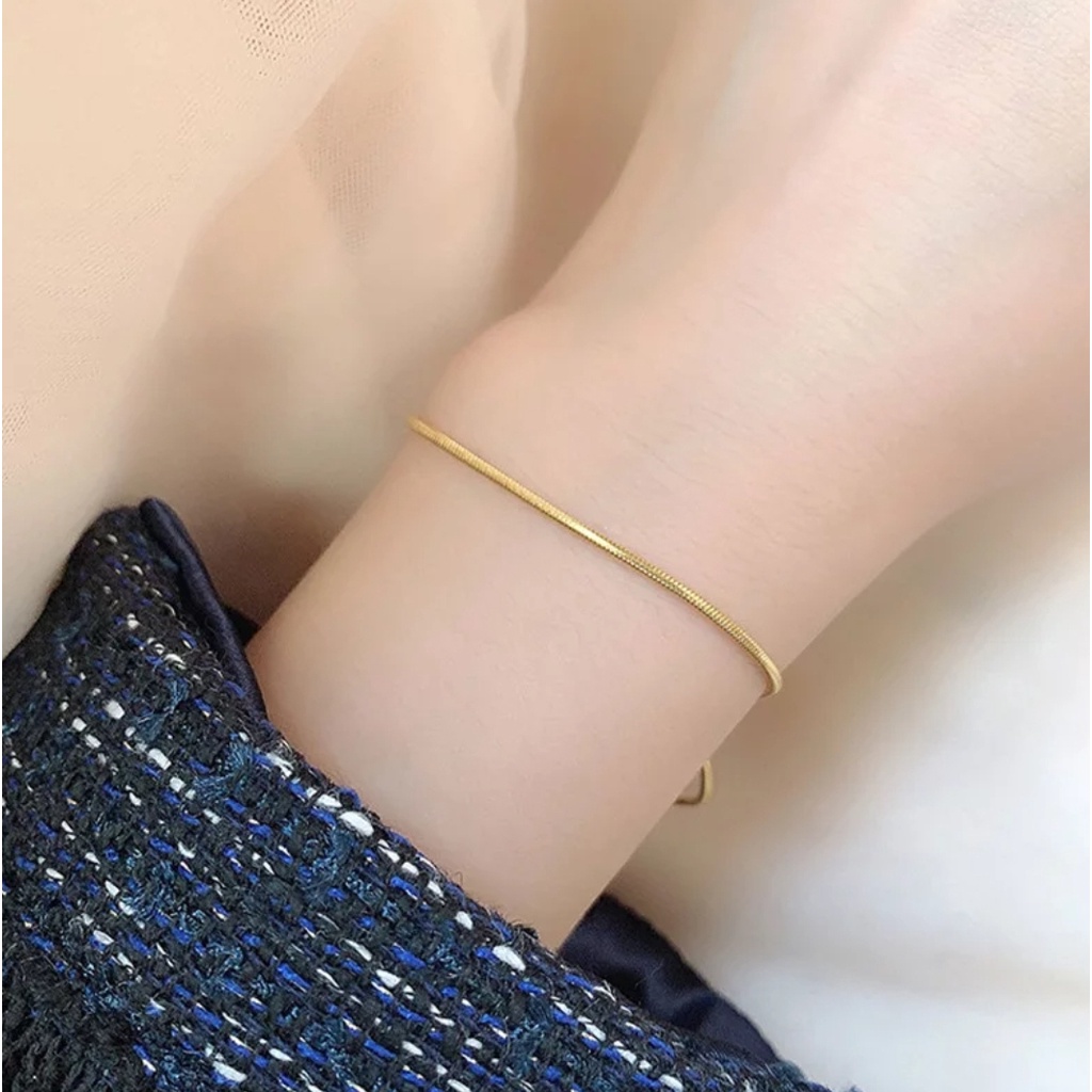 Gelang Serut Titanium Model Rantai Tulang Ular Polos Warna Gold dan Silver