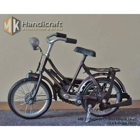 miniatur sepeda jawa cewek ukuran terkecil - miniatur onthel