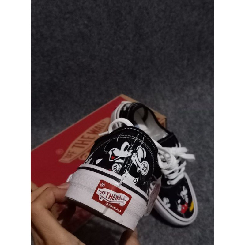 SEPATU VANS MICKEY MOUSE BLACK WHAITE PREMIUM WAFFLE DT