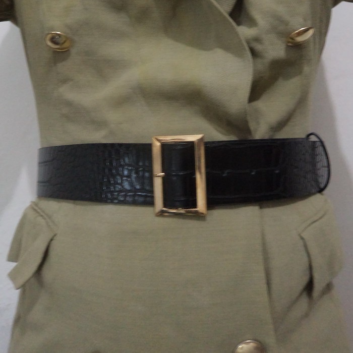 Ikat Pinggang Wanita Korset Belt Fashion Lebar Kulit PU Hitam Gesper Kotak Besar Emas