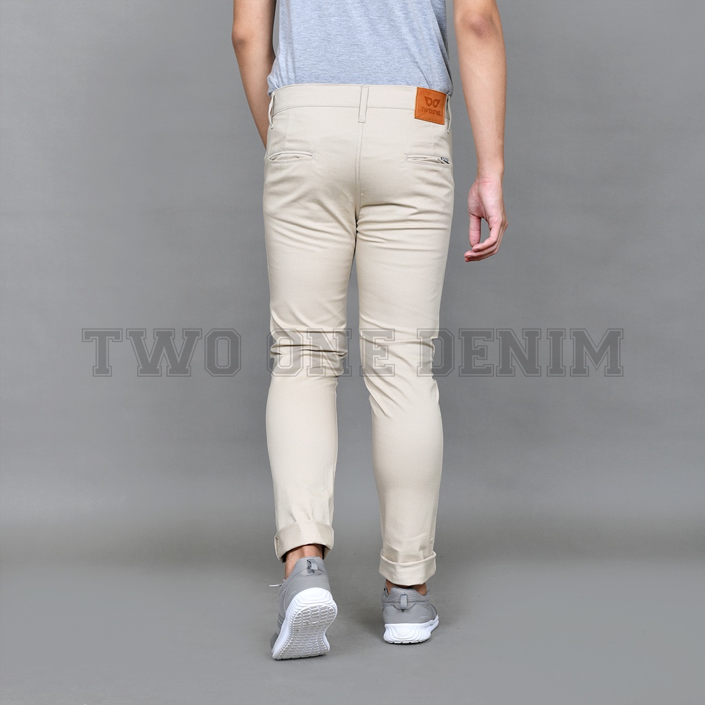 TWO ONE - Celana Chinos Panjang Pria Krem