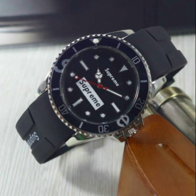 Jam tangan wanita Supreme
