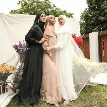 Lubna Dress by Ainayya