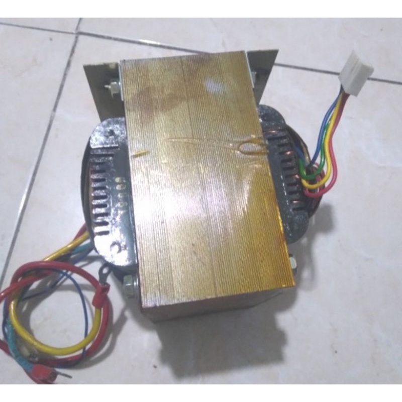 Travo ex copotan UPS Ica CT-1082B