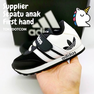  Sepatu  sekolah anak murah hitam list putih TK PAUD SD umur 