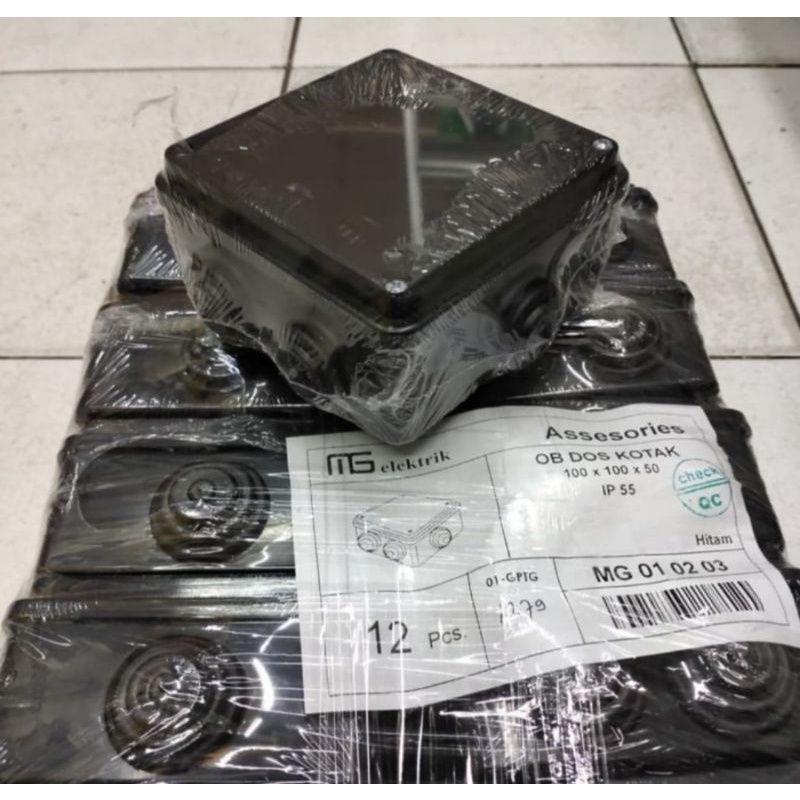Duradus MG 100X100X50mm Warna hitam 4 lubang Ip 55Junction box