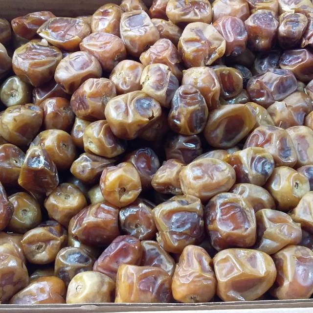 

Kurma sukarri premium 1kg