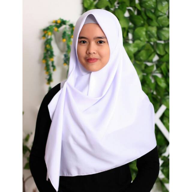 35 Ide Kerudung Segi Empat Putih Untuk Sekolah Tricia 35 Ide Kerudung Segi Empat Putih Untuk Sekolah Tricia
