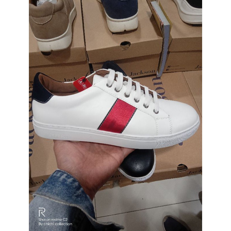 sepatu sneaker cowok Jackson