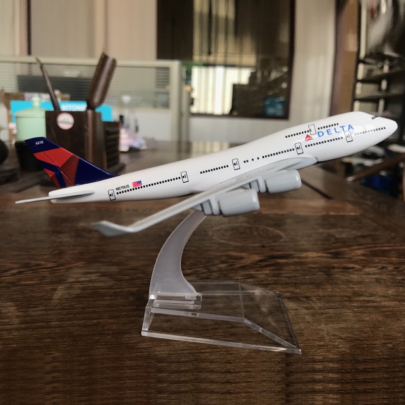 Pesawat Terbang Amerika Boeing777 Delta B747 DHL Fedex Airbus380 Ukuran 16CM