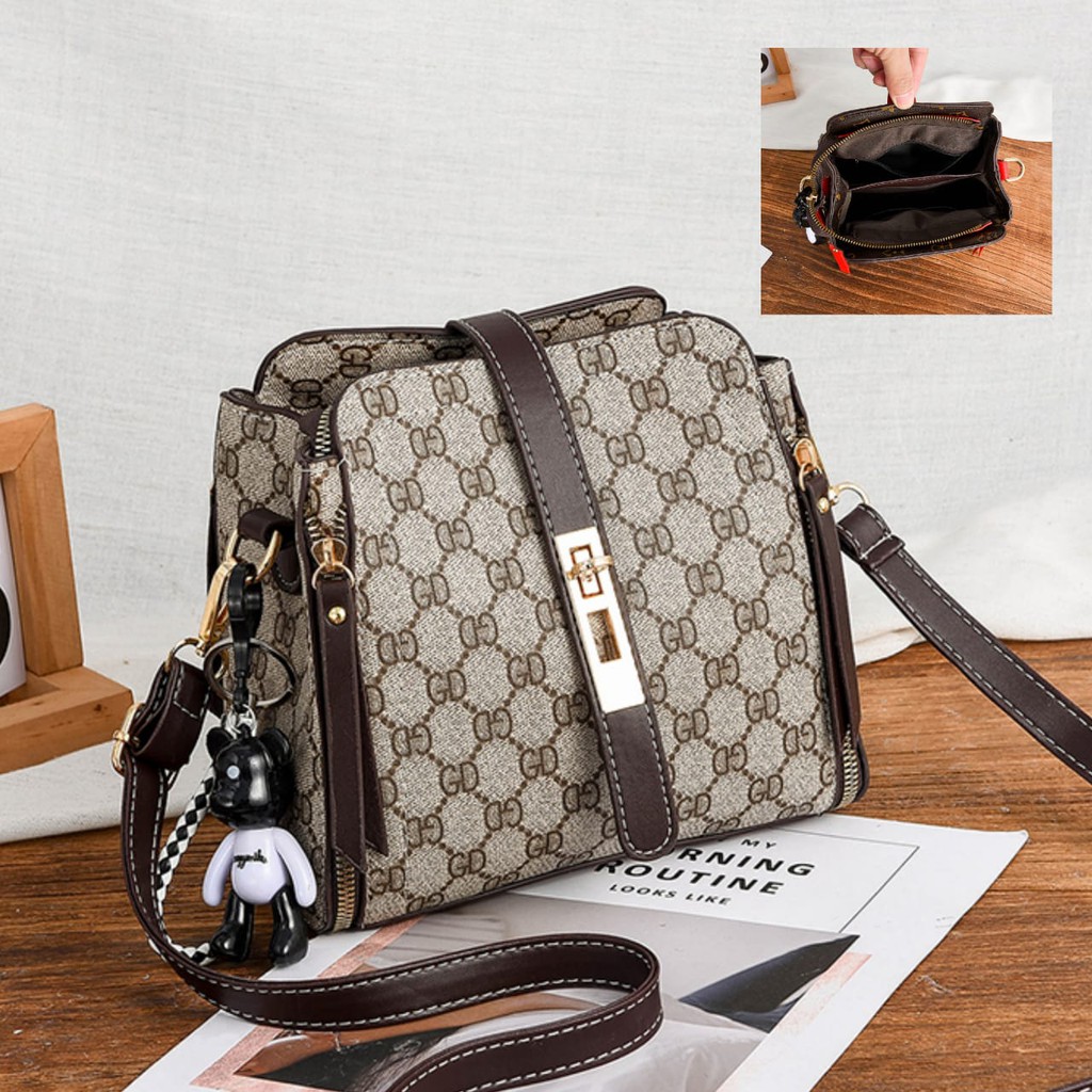 TAS BATAM IMPORT TP129 TAS MULTI FUNGSI 20X12X19CM TAS BATAM IMPORT TP129 TAS MULTI FUNGSI 20X12X19CM