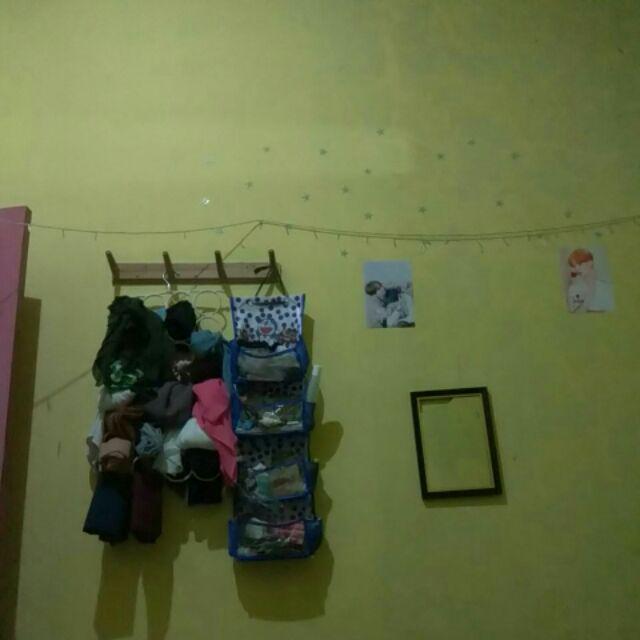 Rak Kosmetik Karakter