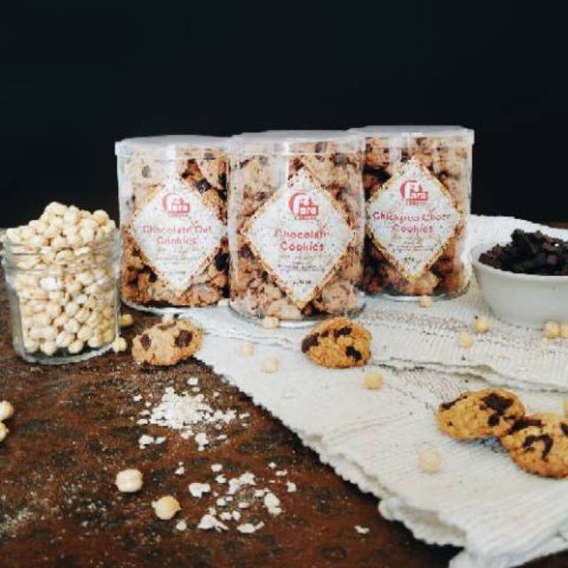 

Chocolate Oat Cookies