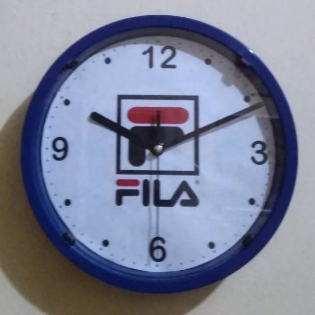 Jam Dinding Logo FILA