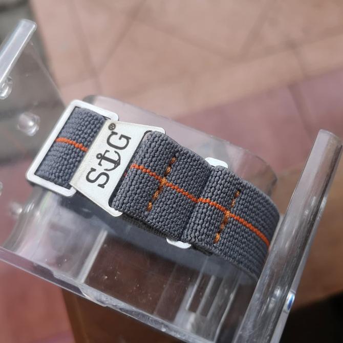 Strapguy Mn Style 22Mm Grey & Orange Stripe (Steel) Terbaru