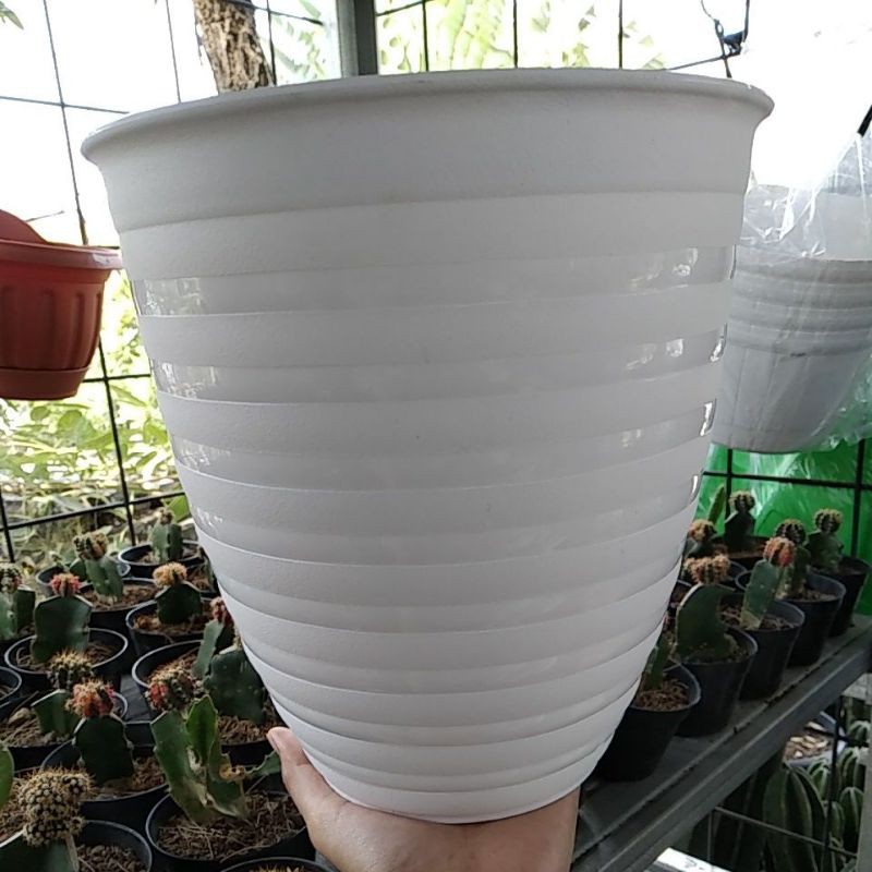 Pot Tawon Budi Jaya Pirus Uk. 211 / Pot Bunga / Pot Tanaman