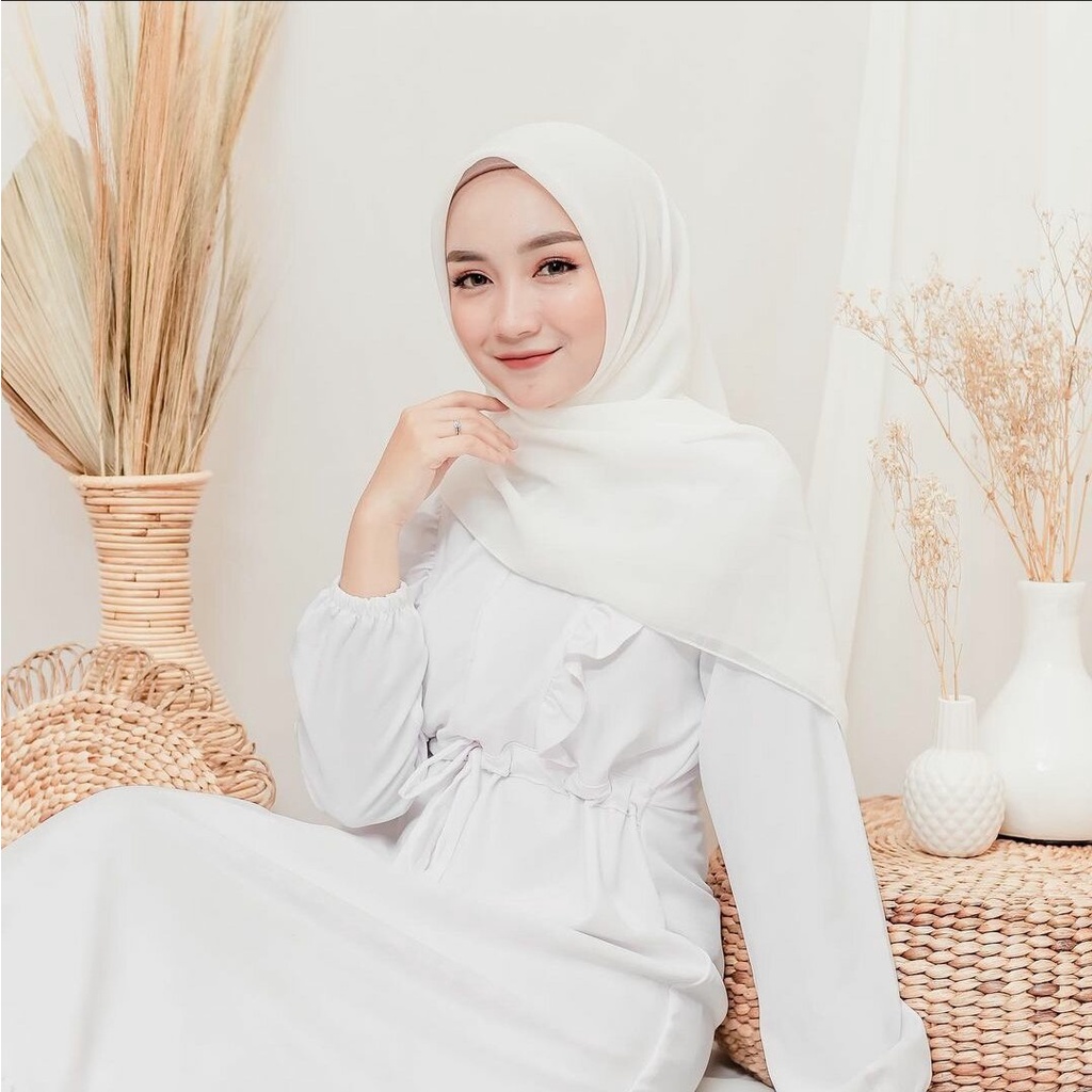 Fashion Official HIJAB BELLA SQUARE / BELLA SQUARE / HIJAB POLLYCOTTON BROKEN WHITE PREMIUM
