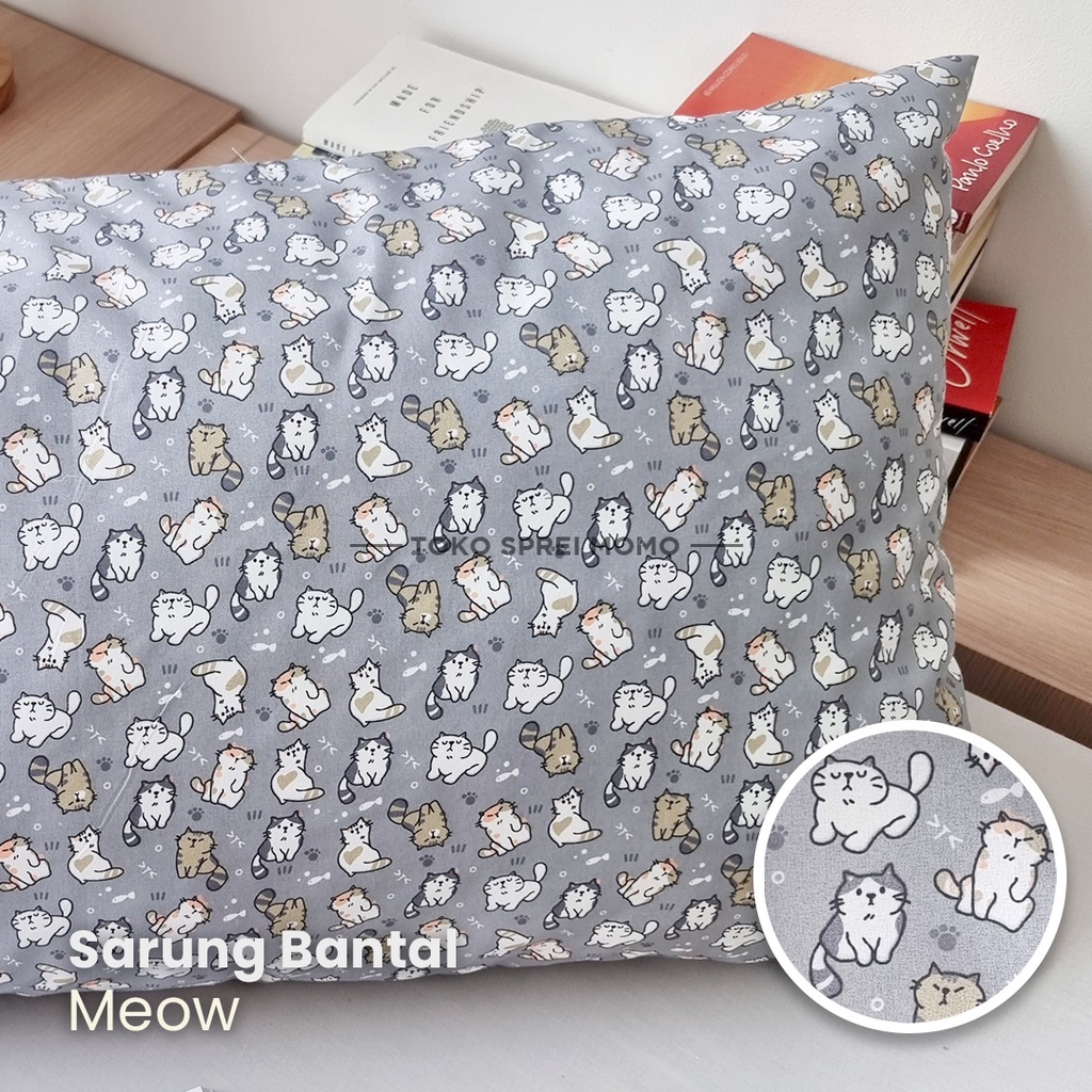 Sarung Bantal / Guling Motif Kucing Meong MOMO