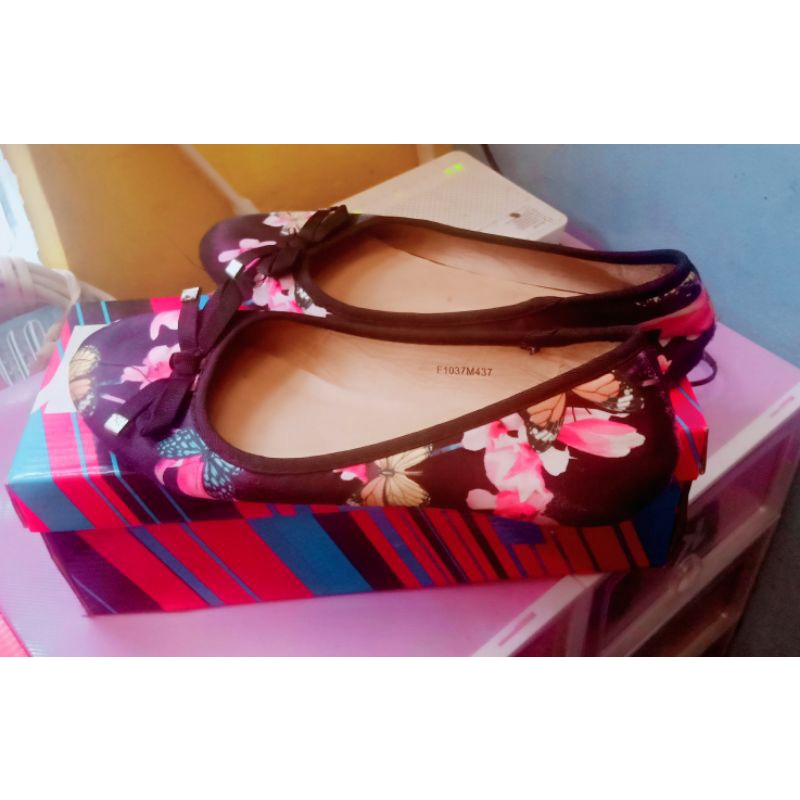 sepatu sophie martin