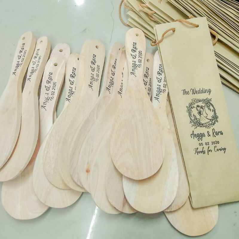 souvenir pernikahan centong paperbag souvenir custom hampers souvenir souvenir pernikahan