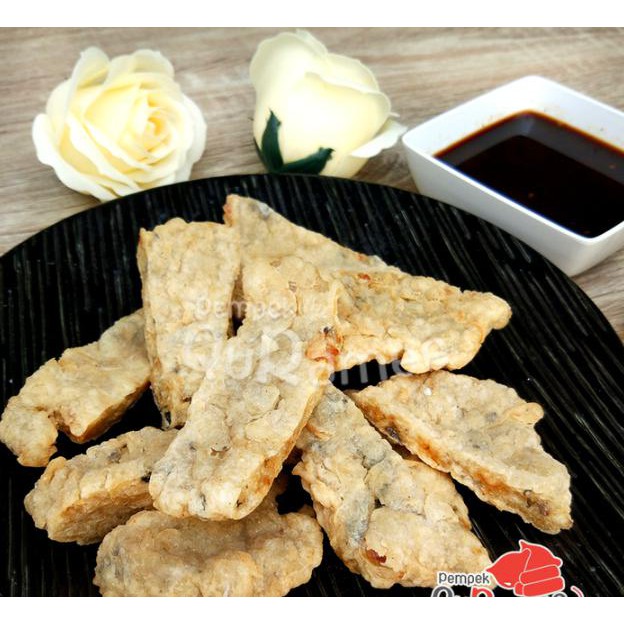 

Paket Pempek Kulit Ikan Tenggiri Super (Asli Jambi)