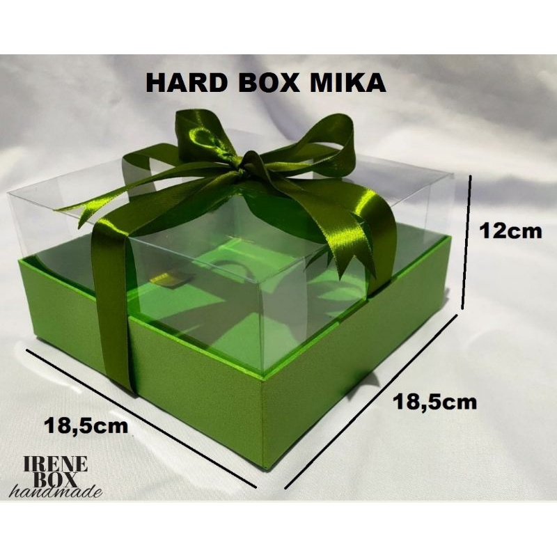 

Box Mika / Hard Box / Gift Box / Kotak Kado / Cake Box / Kotak Kue / Packaging / Box Hampers / Box Seserahan / Box Hantaran / Box Souvenir / 18,5x18,5x12 / 18,5x18,5x10