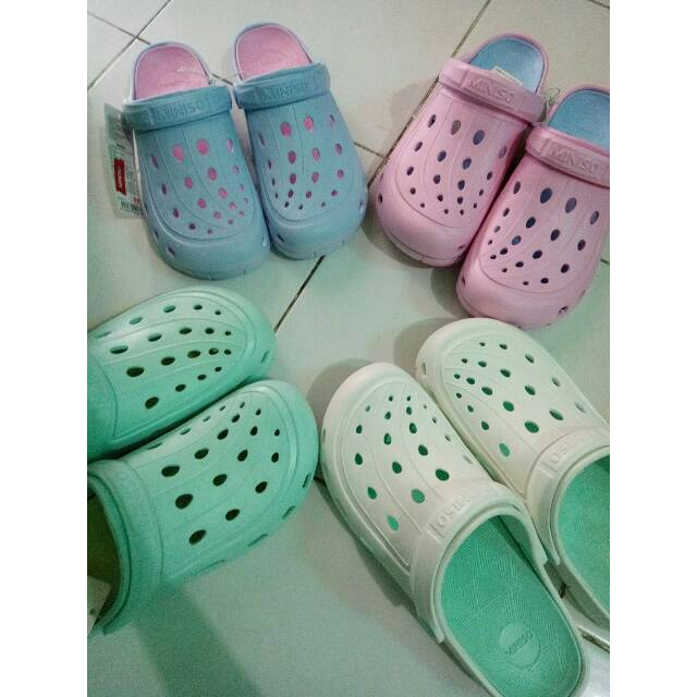 miniso crocs