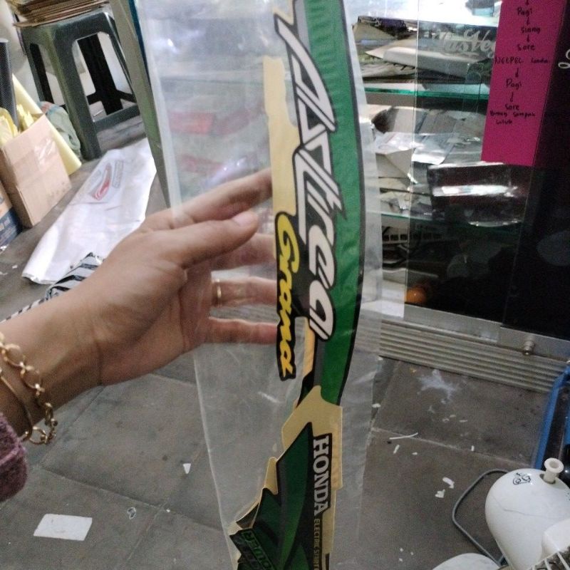 STRIPING LIS STANDAR ASTREA GRAND HIJAU TAHUN 1997