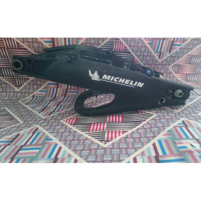 Cover arm r25 model r1