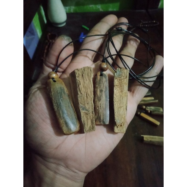 Buy 1 get 1  Kalung kayu gaharu asli model abstrak etnik | kalung vintage | kalung keberuntungan | r
