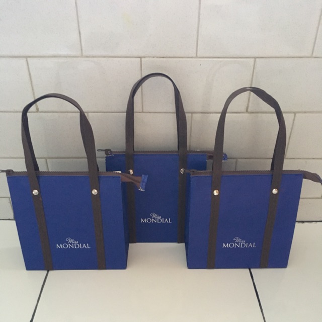 

Paperbag Resleting Miss Mondial Ori