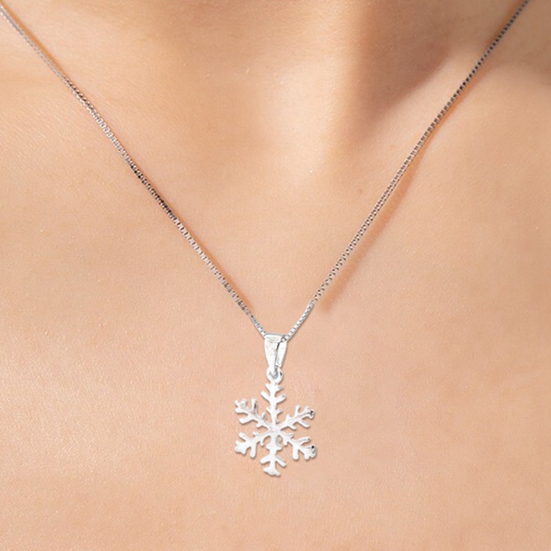 Fancyqube Kalung Rantai Liontin Snowflake Warna Silver Untuk Wanita