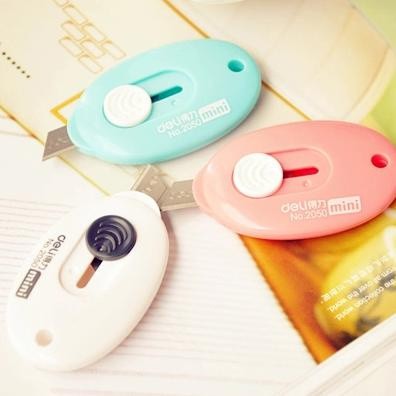 

Jual Pisau Pemotong Kertas Cutter Kecil Berbentuk Oval Diskon