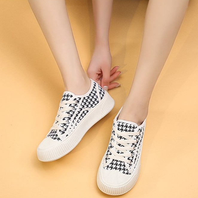 [ Import Design ] Sepatu Sneakers Wanita Import Premium Quality ID174